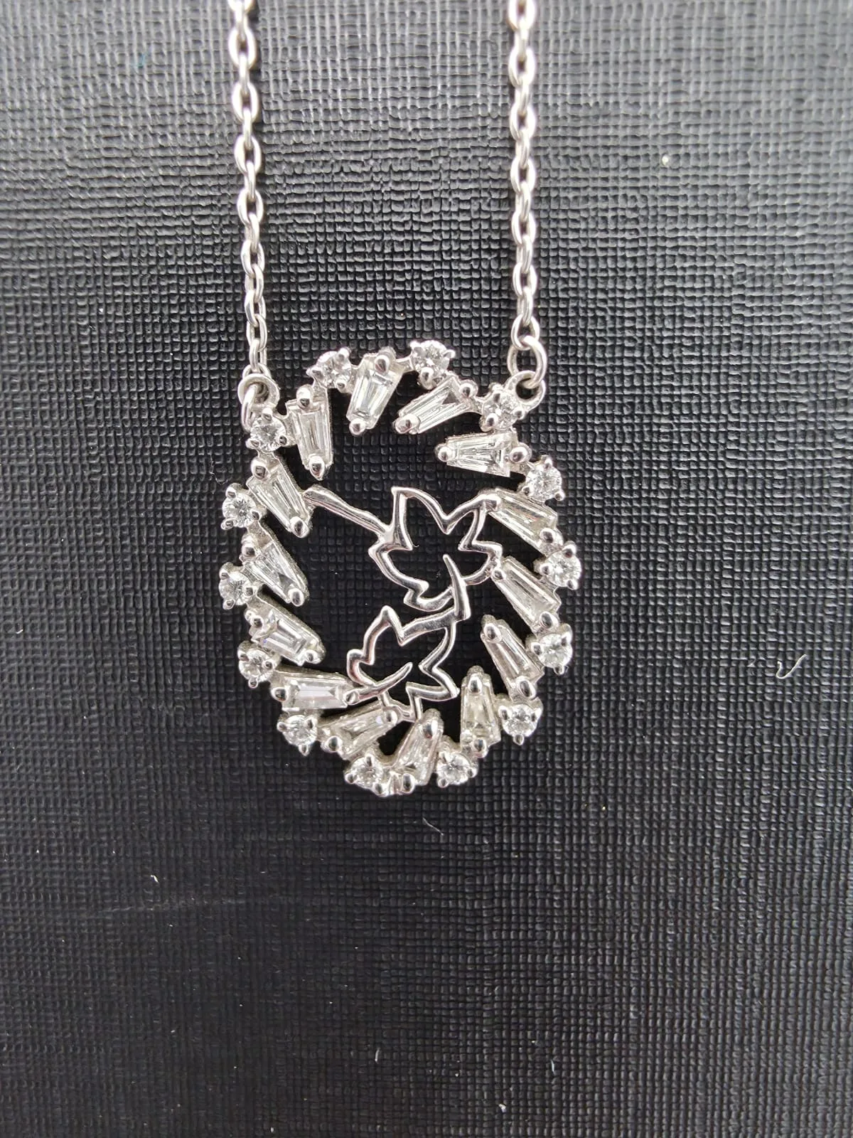 Neckless