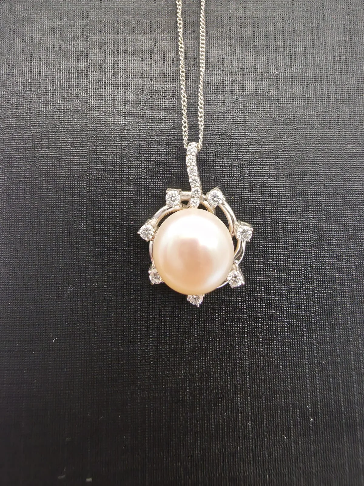 Neckless