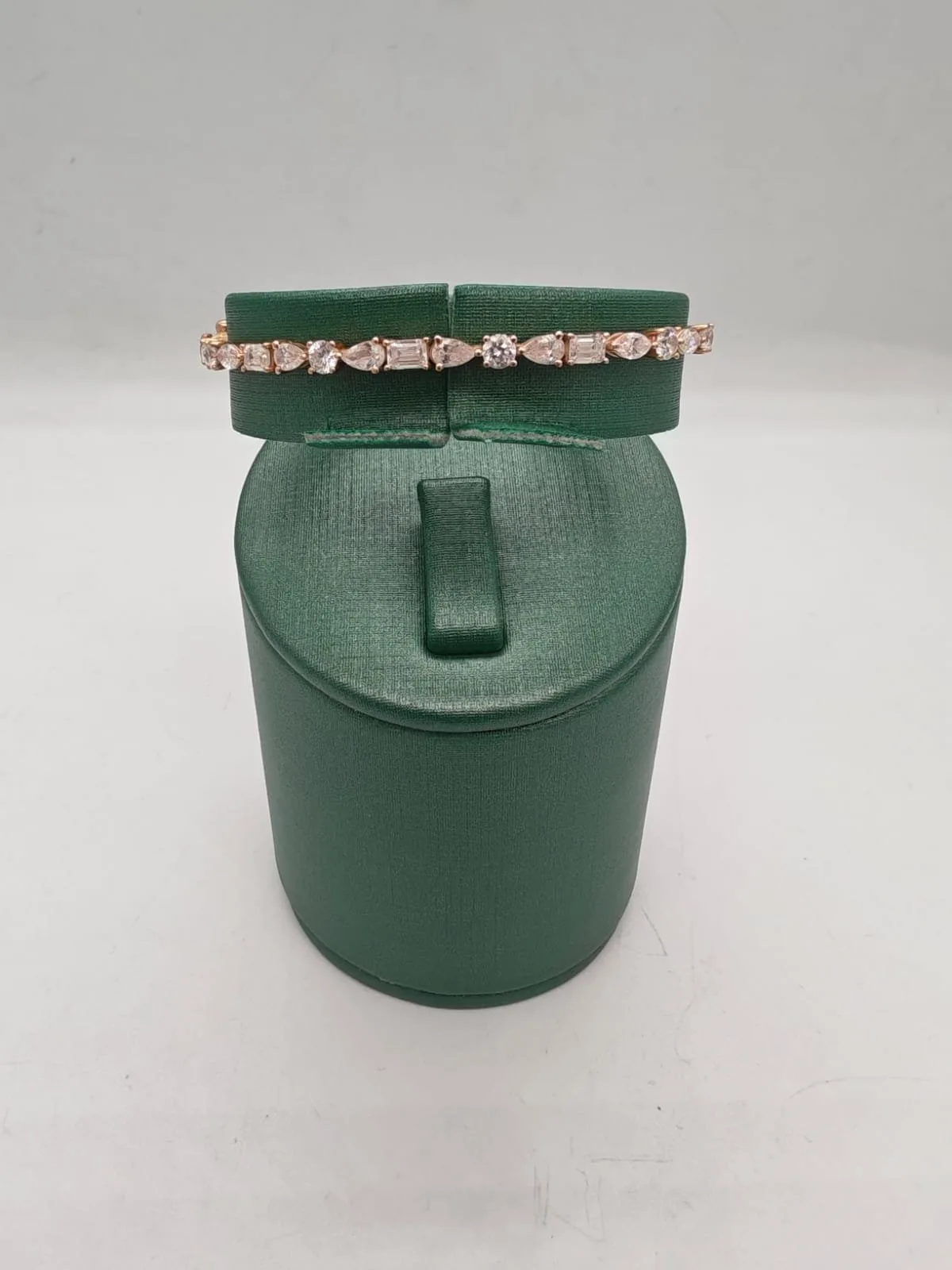 18K Rose & White Gold Diamond Bangle – 2.49 ct